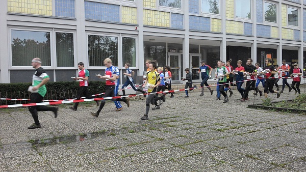 Massenstart der Rahmenstaffeln